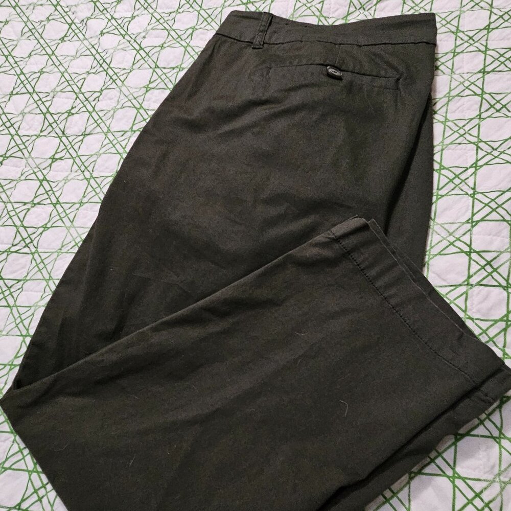 Size 18W Green Kut from the Kloth Pants